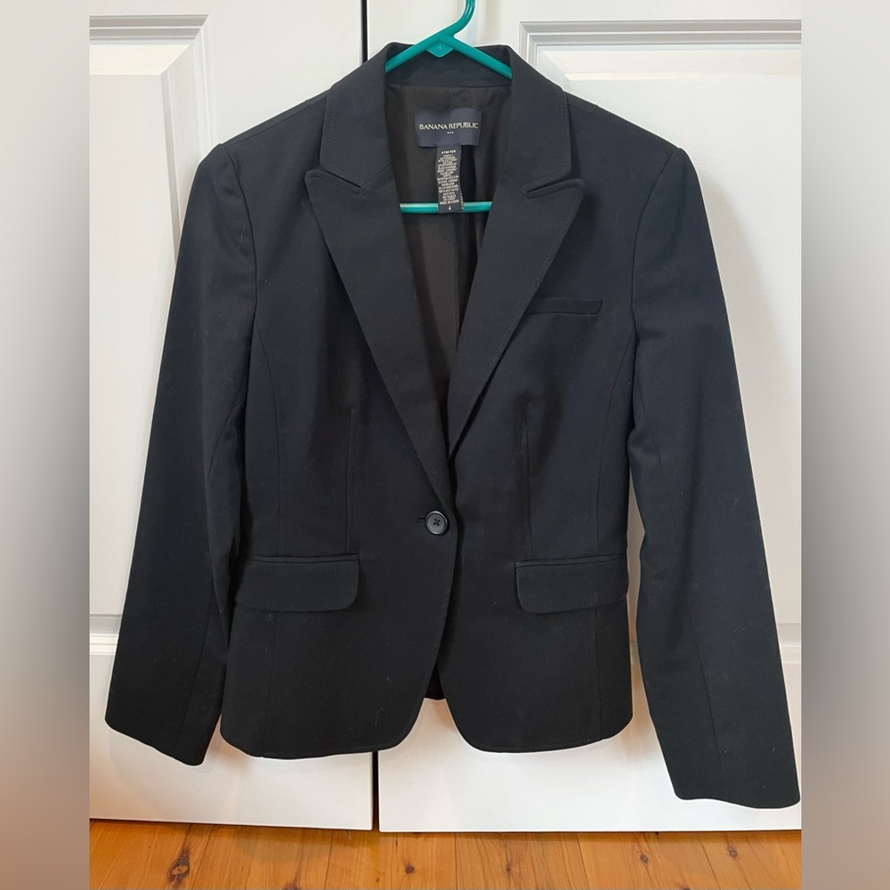 Banana Republic Women’s Black Single-Button Blazer Size 4